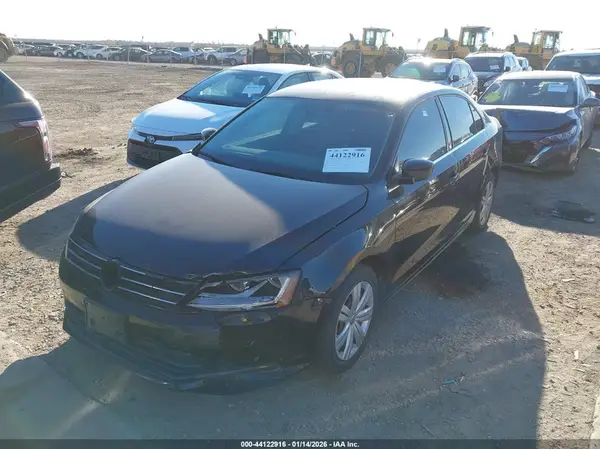 3VW167AJ8HM299858 2017 VOLKSWAGEN JETTA - Image 2