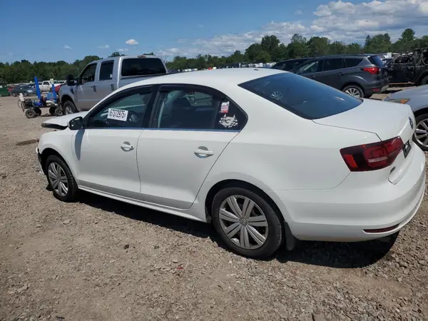 3VW167AJ8HM333457 2017 VOLKSWAGEN JETTA - Image 2
