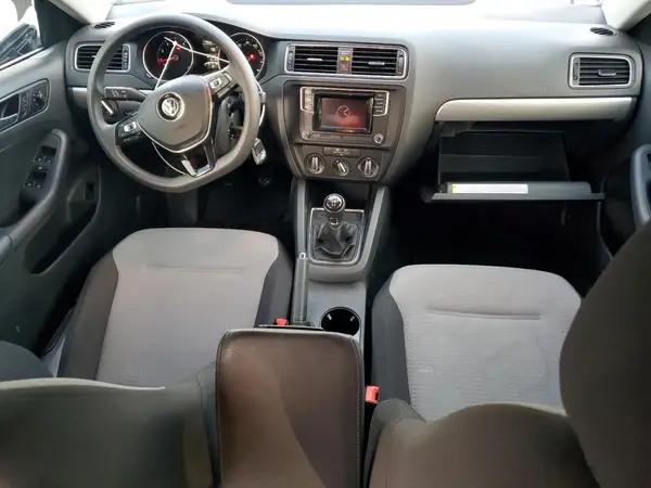 3VW167AJ8HM365194 2017 VOLKSWAGEN JETTA - Image 8