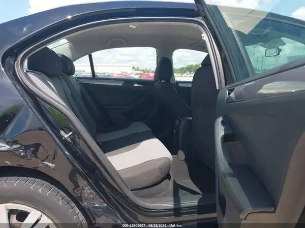 3VW167AJ8HM376745 2017 VOLKSWAGEN JETTA - Image 8
