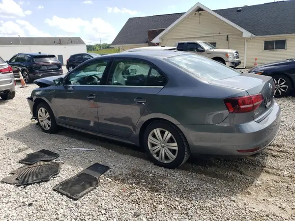 3VW167AJ8HM383713 2017 VOLKSWAGEN JETTA - Image 2