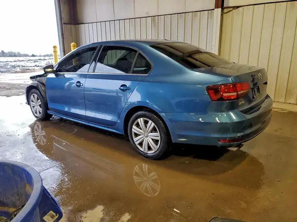 3VW167AJ8HM394260 2017 VOLKSWAGEN JETTA - Image 2