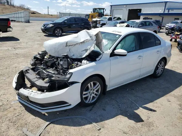 3VW167AJ8JM213843 2018 VOLKSWAGEN JETTA - Image 1