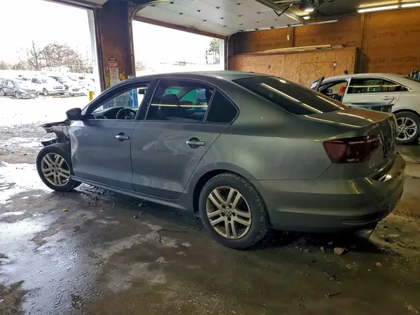3VW167AJ8JM214961 2018 VOLKSWAGEN JETTA - Image 2