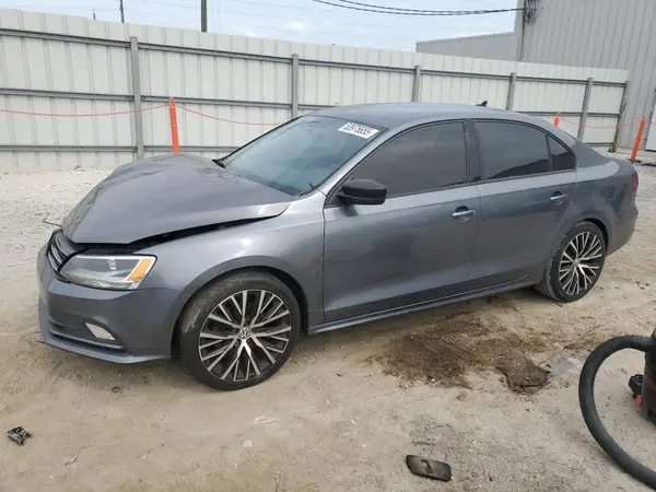 3VW167AJ9GM334339 2016 VOLKSWAGEN JETTA - Image 1