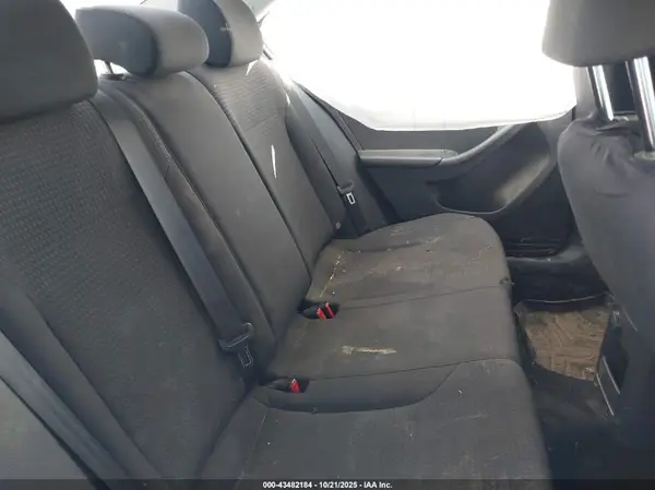 3VW167AJ9GM367812 2016 VOLKSWAGEN JETTA - Image 8