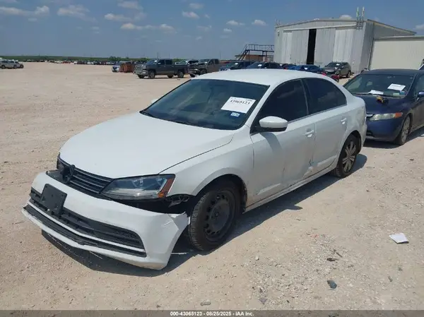 3VW167AJ9HM226286 2017 VOLKSWAGEN JETTA - Image 2