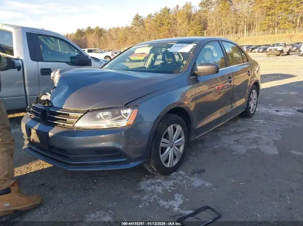 3VW167AJ9HM231231 2017 VOLKSWAGEN JETTA - Image 2