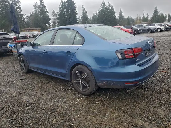 3VW167AJ9HM246036 2017 VOLKSWAGEN JETTA - Image 2