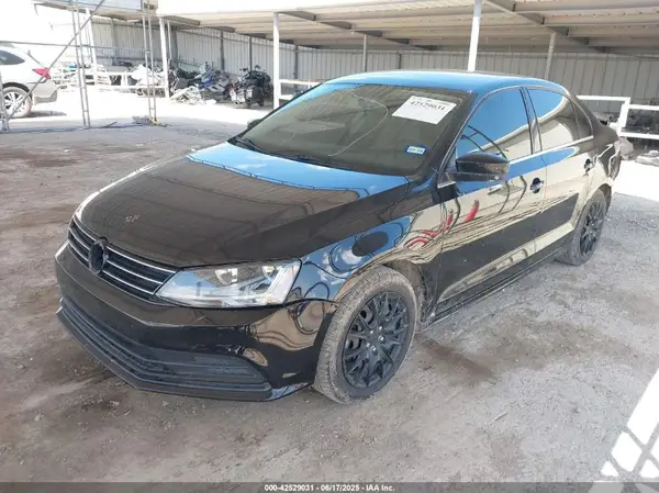 3VW167AJ9HM307434 2017 VOLKSWAGEN JETTA - Image 2