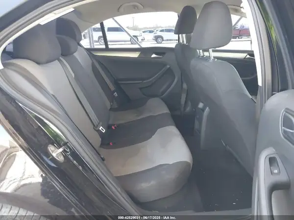 3VW167AJ9HM307434 2017 VOLKSWAGEN JETTA - Image 8