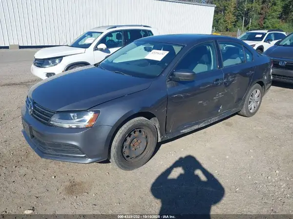 3VW167AJ9HM337744 2017 VOLKSWAGEN JETTA - Image 2