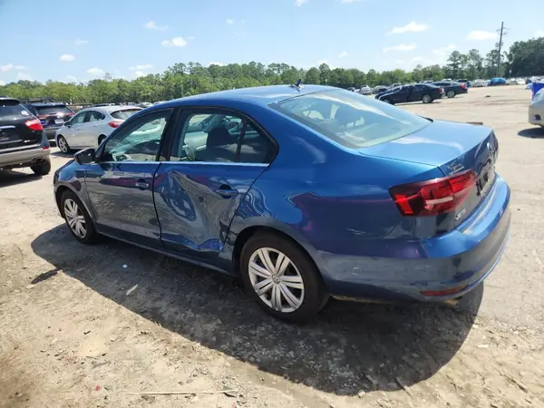 3VW167AJ9HM386717 2017 VOLKSWAGEN JETTA - Image 2
