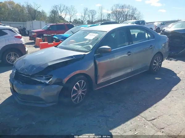 3VW167AJ9HM392761 2017 VOLKSWAGEN JETTA - Image 2