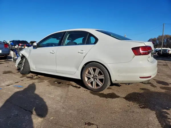3VW167AJ9HM405993 2017 VOLKSWAGEN JETTA - Image 2