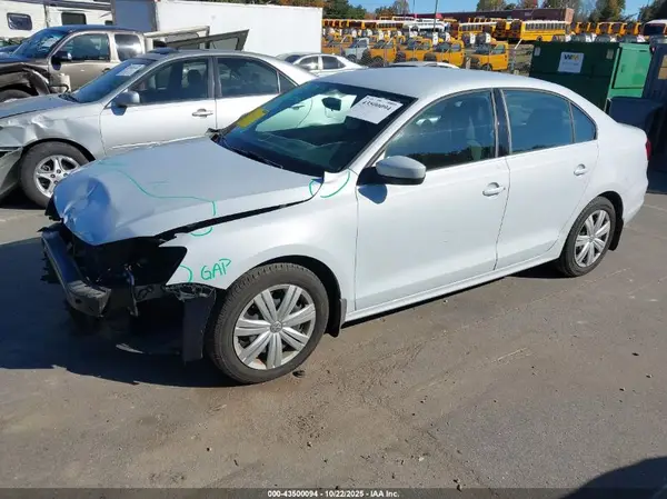 3VW167AJ9HM411468 2017 VOLKSWAGEN JETTA - Image 2