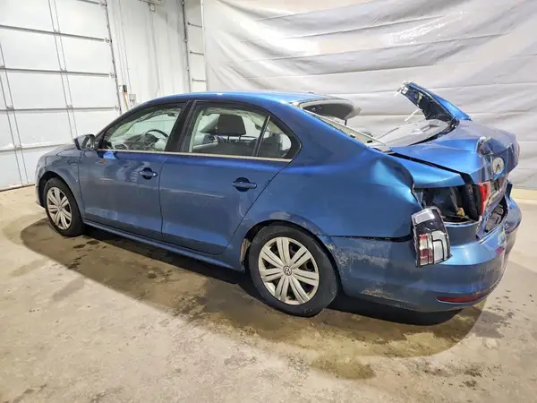 3VW167AJXHM323352 2017 VOLKSWAGEN JETTA - Image 2