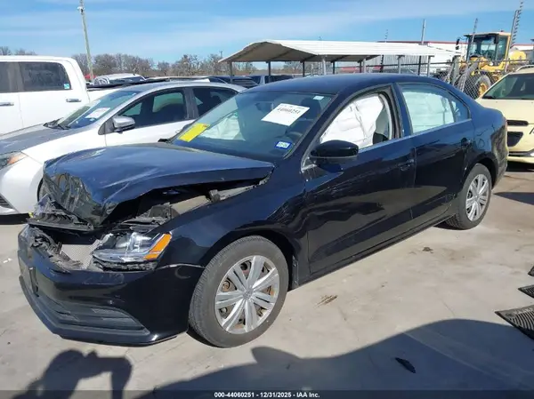 3VW167AJXHM351619 2017 VOLKSWAGEN JETTA - Image 2