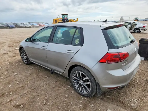 3VW217AU0GM017921 2016 VOLKSWAGEN GOLF - Image 2