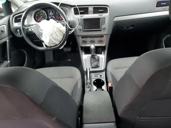 3VW217AU0GM021077 2016 VOLKSWAGEN GOLF - Image 8