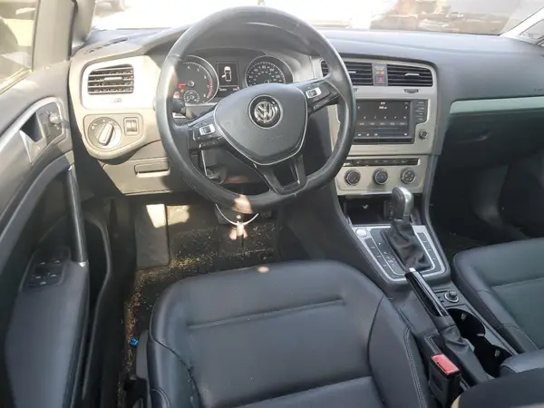 3VW217AU0HM019895 2017 VOLKSWAGEN GOLF - Image 8