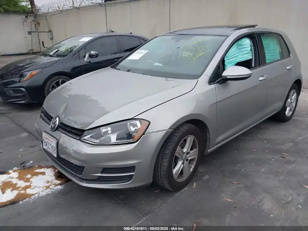 3VW217AU0HM073021 2017 VOLKSWAGEN GOLF - Image 2