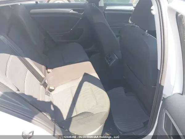 3VW217AU1GM003347 2016 VOLKSWAGEN GOLF - Image 8