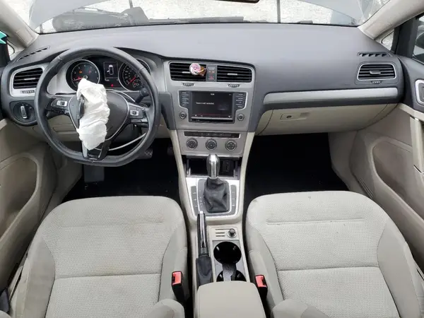 3VW217AU1GM012002 2016 VOLKSWAGEN GOLF - Image 8