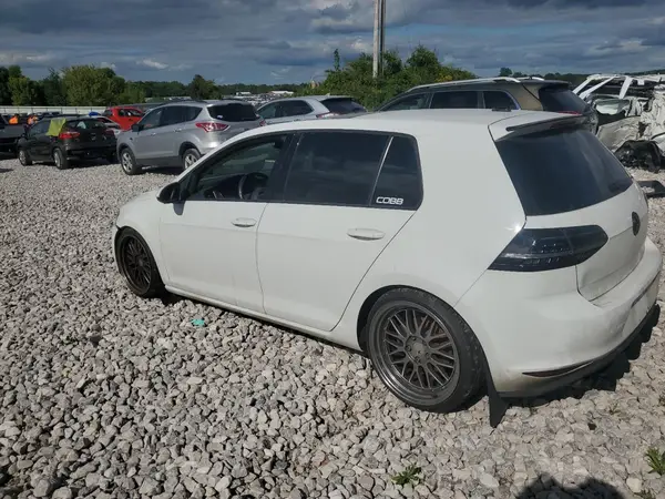 3VW217AU1GM015658 2016 VOLKSWAGEN GOLF - Image 2