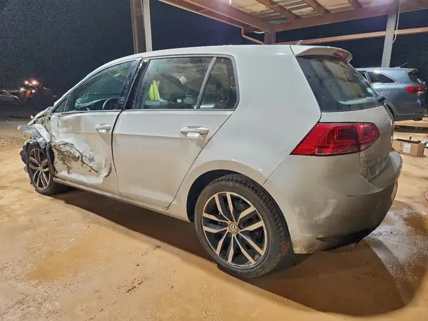 3VW217AU1GM016292 2016 VOLKSWAGEN GOLF - Image 2