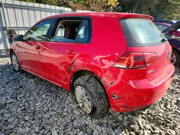 3VW217AU1GM024361 2016 VOLKSWAGEN GOLF - Image 2