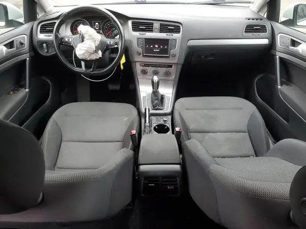 3VW217AU1GM026143 2016 VOLKSWAGEN GOLF - Image 8