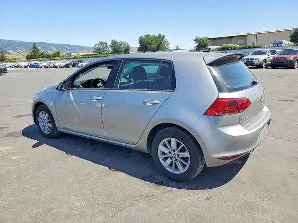 3VW217AU1GM026580 2016 VOLKSWAGEN GOLF - Image 2