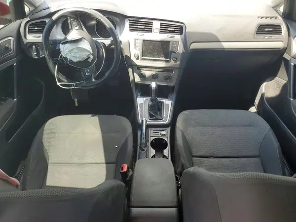 3VW217AU1GM035120 2016 VOLKSWAGEN GOLF - Image 8