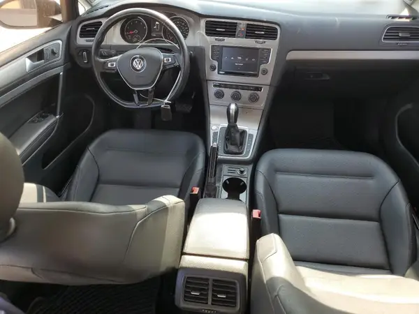 3VW217AU1GM040642 2016 VOLKSWAGEN GOLF - Image 8
