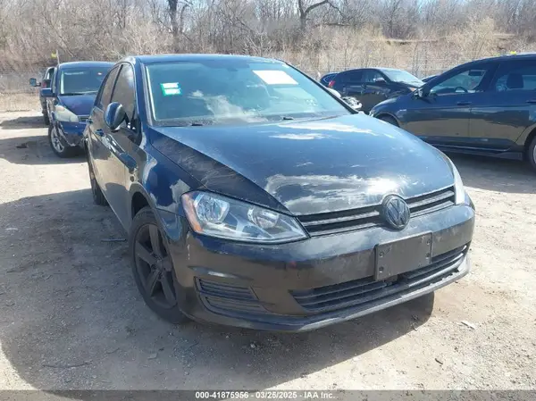 3VW217AU1HM004130 2017 VOLKSWAGEN GOLF - Image 1
