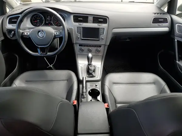 3VW217AU1HM015595 2017 VOLKSWAGEN GOLF - Image 8