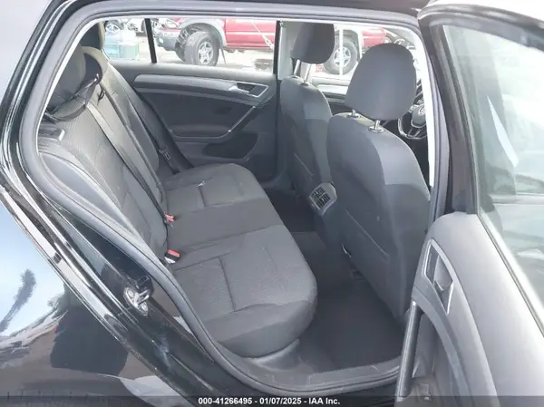 3VW217AU1HM016875 2017 VOLKSWAGEN GOLF - Image 8