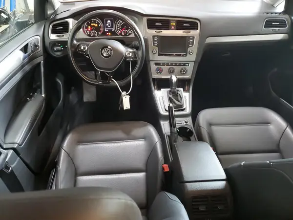 3VW217AU1HM036981 2017 VOLKSWAGEN GOLF - Image 8