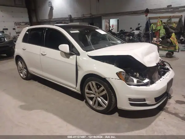 3VW217AU1HM040979 2017 VOLKSWAGEN GOLF - Image 1