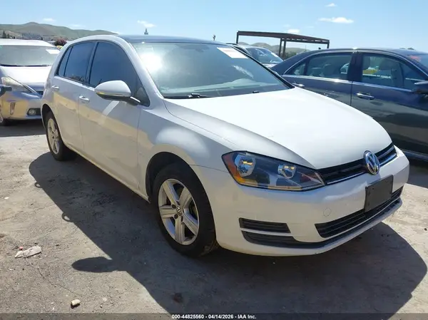 3VW217AU1HM048564 2017 VOLKSWAGEN GOLF - Image 1