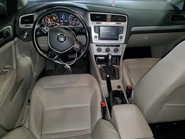 3VW217AU1HM061427 2017 VOLKSWAGEN GOLF - Image 8