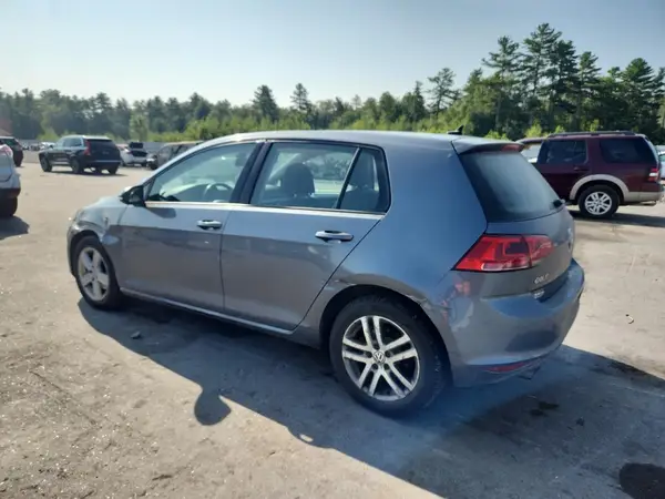 3VW217AU1HM068023 2017 VOLKSWAGEN GOLF - Image 2