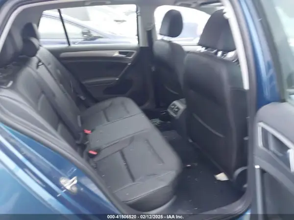 3VW217AU1HM071827 2017 VOLKSWAGEN GOLF - Image 8