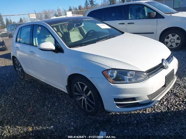 3VW217AU2GM006774 2016 VOLKSWAGEN GOLF - Image 1