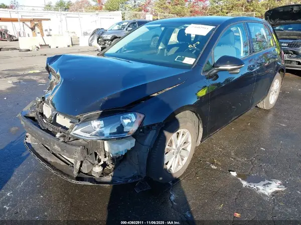 3VW217AU2GM010355 2016 VOLKSWAGEN GOLF - Image 2