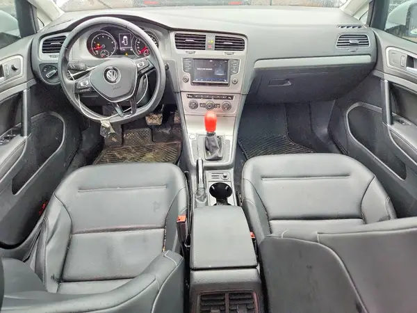 3VW217AU2HM003066 2017 VOLKSWAGEN GOLF - Image 8