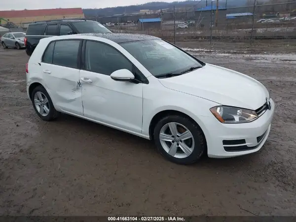 3VW217AU2HM019610 2017 VOLKSWAGEN GOLF - Image 1