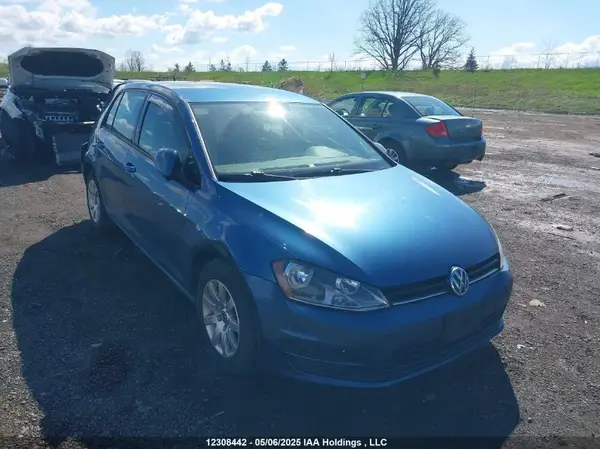 3VW217AU2HM035953 2017 VOLKSWAGEN GOLF - Image 1