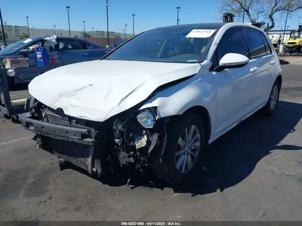 3VW217AU3GM038701 2016 VOLKSWAGEN GOLF - Image 2